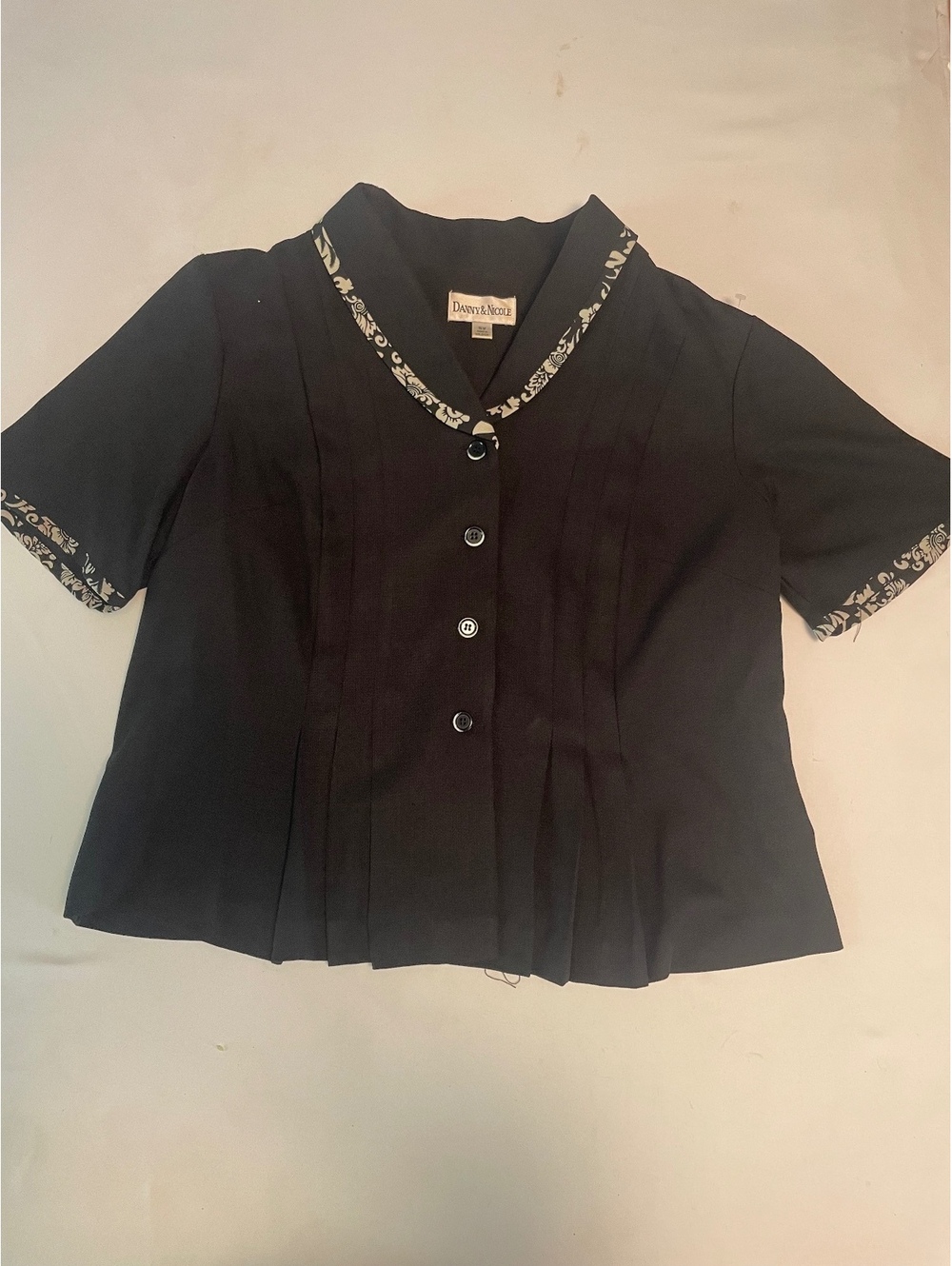 Danny & Nicole Women's Black Short Sleeve Jacket Size 16W